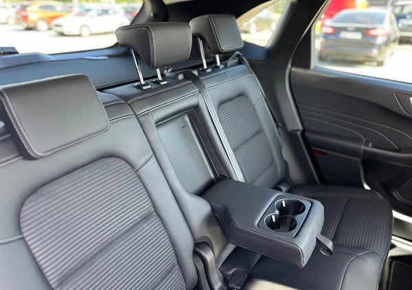 Ford Kuga cena 187190 przebieg: 10, rok produkcji 2023 z Lubin małe 211
